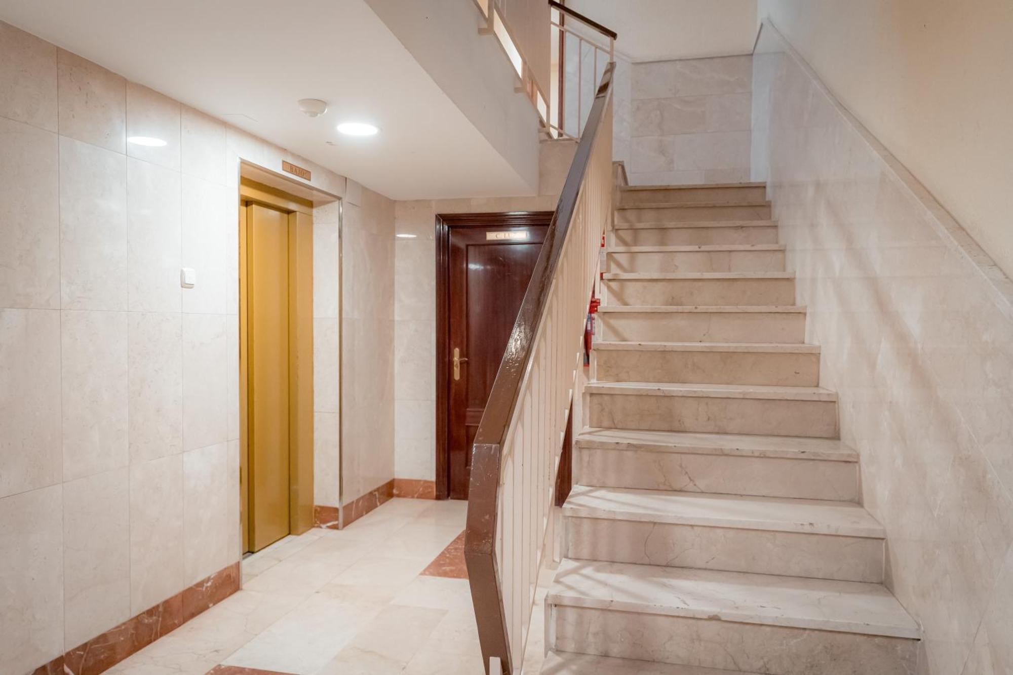 Ibericabeds Figares Apartment Granada Exterior photo